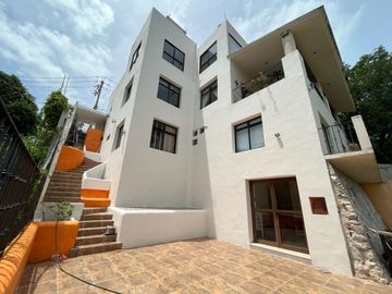 CASA EN VENTA EN CAMPECHE: FRACC. LOMAS DEL CASTILLO