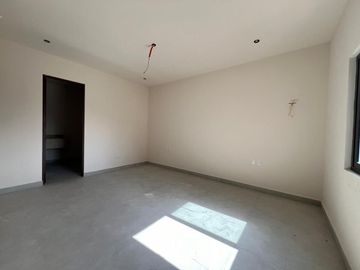 CASA EN VENTA UBICADA EN TEMOZÓN NORTE, MERIDA.