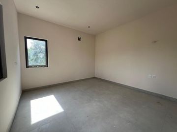 CASA EN VENTA UBICADA EN TEMOZÓN NORTE, MERIDA.