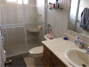 VENDO CASA UNIFAMILIAR EN PALMERAS DEL ESTE 529mt