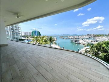 PENTHOUSE EN OCEAN REEF ISLAND PH WATERFRONT CON LINEA BLANCA