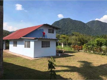 VENTA DE CASA EN EL VALLE, HERMOSA VISTA A LA INDIA DORMIDA