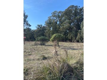 terreno sobre calle 187 y 68 de 500m2