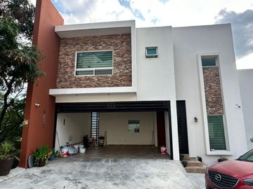 Casa en  Venta en Vistalta 1 er Sector, Monterrey NL