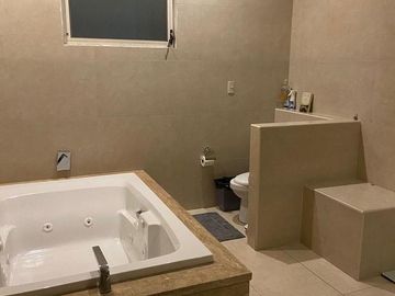 Casa en  Venta en Vistalta 1 er Sector, Monterrey NL