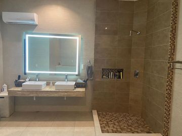 Casa en  Venta en Vistalta 1 er Sector, Monterrey NL