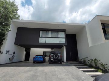 Casa en  Venta en La Joya Residencial, Monterrey NL