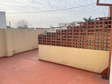Departamento Tipo Casa en venta en Sarandi Oeste