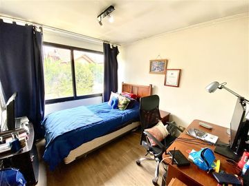 Casa en Venta en San Carlos de Apoquindo / Camino El Alba / Para remodelar