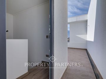 Amplio townhouse en excelente ubicación 4D 3B 2E