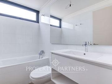 Amplio townhouse en excelente ubicación 4D 3B 2E