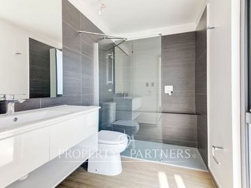 Amplio townhouse en excelente ubicación 4D 3B 2E