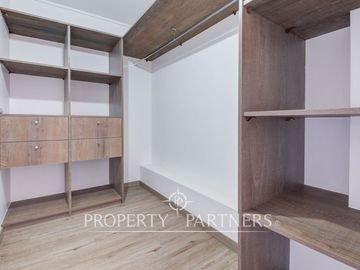Amplio townhouse en excelente ubicación 4D 3B 2E