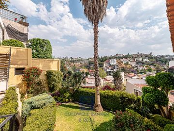 Casa en Venta en Tecamachalco - En calle con seguridad