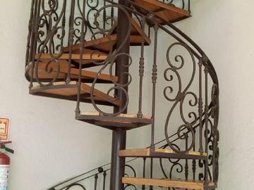 Cuernavaca - Casa en venta estilo moderno lista para habitar