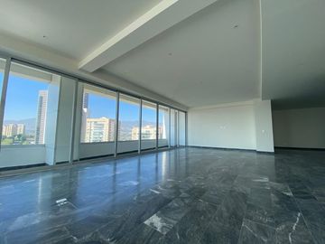 Oportunidad!, Penthouse a precio inmejorable en Bosque Real