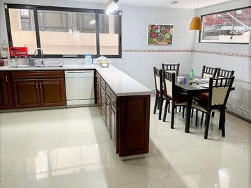 Exclusiva Residencia de Lujo en Satélite, con Área de Juegos, Terraza, Sala de Doble Altura y Más