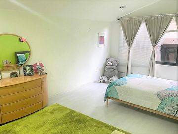 Exclusiva Residencia de Lujo en Satélite, con Área de Juegos, Terraza, Sala de Doble Altura y Más
