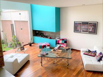 Exclusiva Residencia de Lujo en Satélite, con Área de Juegos, Terraza, Sala de Doble Altura y Más