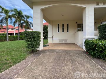 3 Bedroom House for sale at Baan Rungaroon 3