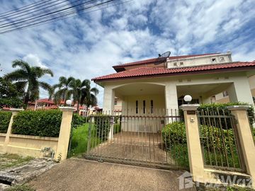 3 Bedroom House for sale at Baan Rungaroon 3
