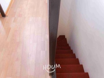 DUPLEX CON PEQUEÑO PATIO