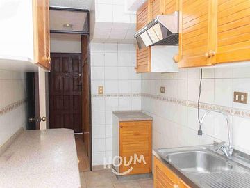DUPLEX CON PEQUEÑO PATIO