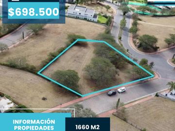 TERRENO EN VENTA EN EXCLUSIVA URBANIZACIÓN PRIVADA DE CUMBAYÁ