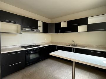 Casa Sola en Real de Castilla