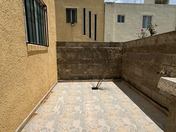 Casa Sola en Real de Castilla