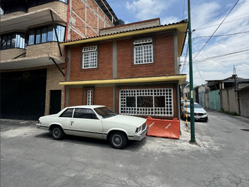 Hermosa Casa en Venta, en Azcapotzalco.