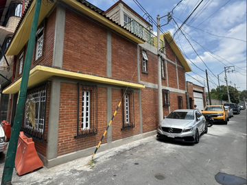 Hermosa Casa en Venta, en Azcapotzalco.