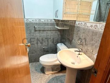 Departamento en venta en primer piso en Magdalena límite con San Isidro
