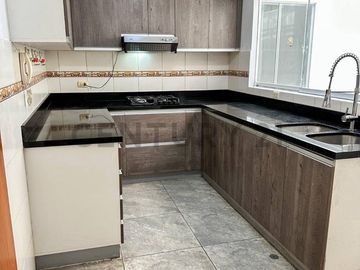 Departamento en venta en primer piso en Magdalena límite con San Isidro