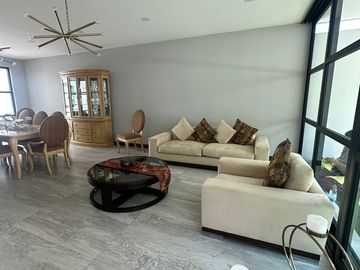 Venta de Casa en Hacienda Agua Caliente
