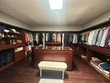 Venta de Casa en Hacienda Agua Caliente