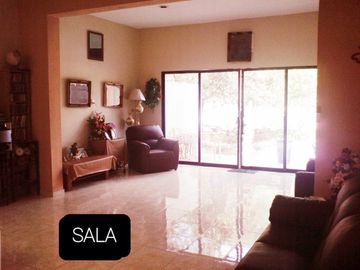 Casa de 5 Recámaras Super Amplia con 2 Albercas al Oriente de Mérida