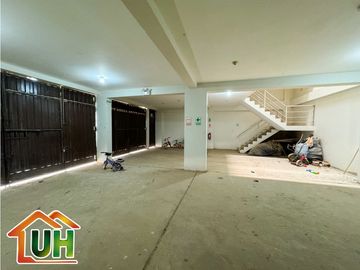 00620 - VENTA HOSPEDAJE YARINACOCHA - OPORTUNIDAD DE INVERSION