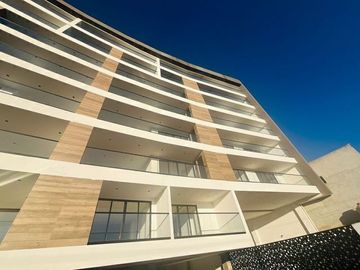 En Venta Pent House en Loma Dorada, Hermosa Vista, Dos Niveles, PREMIUM!