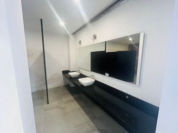 En Venta Pent House en Loma Dorada, Hermosa Vista, Dos Niveles, PREMIUM!