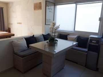 Preciosa Residencia en Los Cantaros Residencial, Jardín, 3 Recamaras, Estudio..