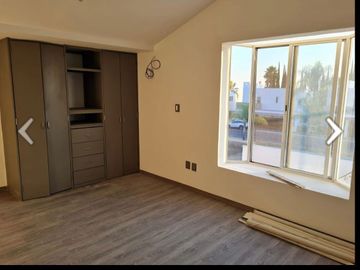 Hermosa Residencia en Punta de Juriquilla, Terreno 350 m2, Jardín, Cto Servicio
