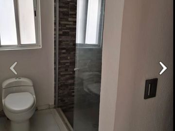 Hermosa Residencia en Punta de Juriquilla, Terreno 350 m2, Jardín, Cto Servicio
