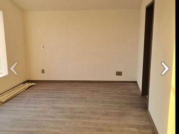 Hermosa Residencia en Punta de Juriquilla, Terreno 350 m2, Jardín, Cto Servicio