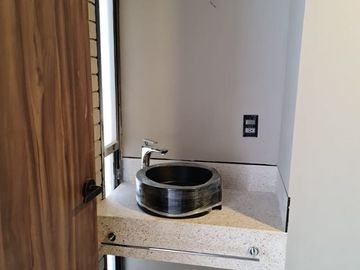 Venta de Casa en Lomas del Campanario, Autor, Doble Altura, 4ta Recamara en PB