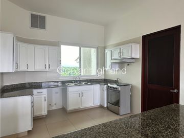 Se Vende Apto en Punta Barco Village