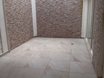 Se Vende Preciosa Casa en Los Olvera, Residencial Luz María, Super Ubicada