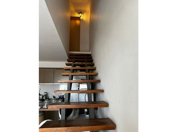 VENDE DUPLEX DE CATEFGORIA EN GODOY CRUZ