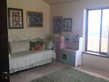 Casas en Venta en Loma Dorada: 3 Recamaras, Jardín, 3.5 Baños, Cto Servicio..