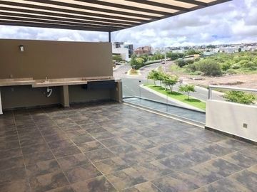 Preciosa Residencia en ZIBATÁ - 4 Recámaras, ROOF, Terrazas, Cto Serv, LUXURY